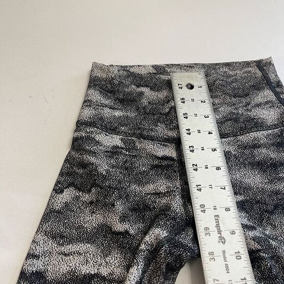 Lululemon Black Grey Wunder Under Leggings Size 4 - Picture 4 of 9